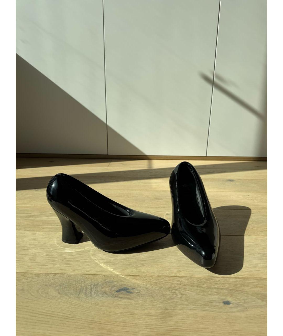 LOEWE Черные резиновые туфли, фото 4