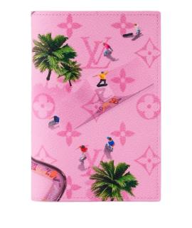 LOUIS VUITTON Обложка/футляр