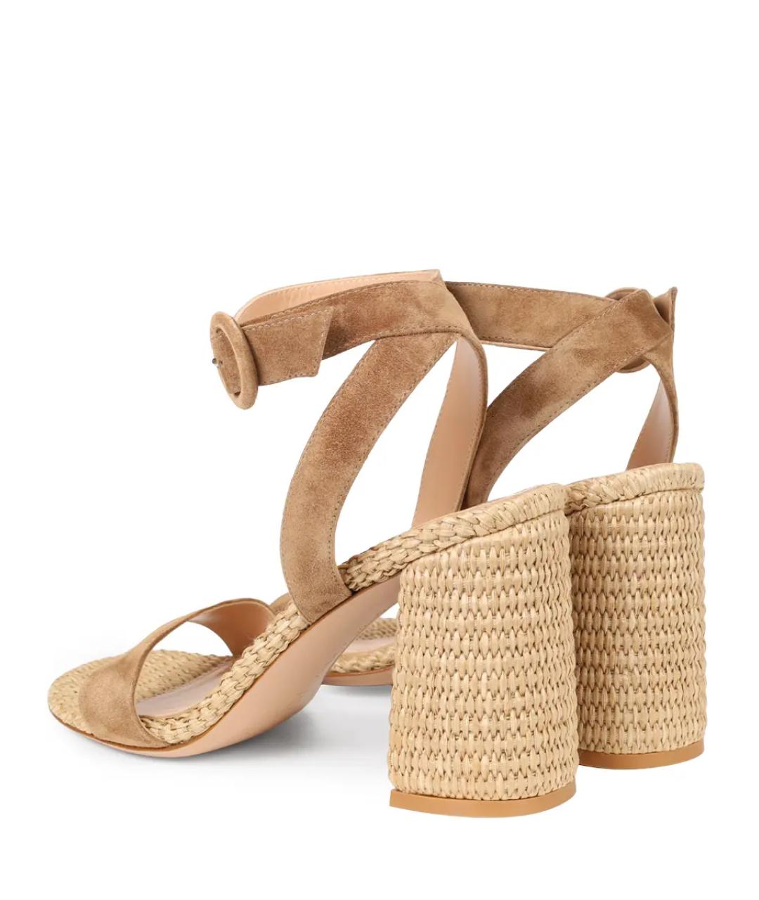 GIANVITO ROSSI Бежевые замшевые босоножки, фото 4