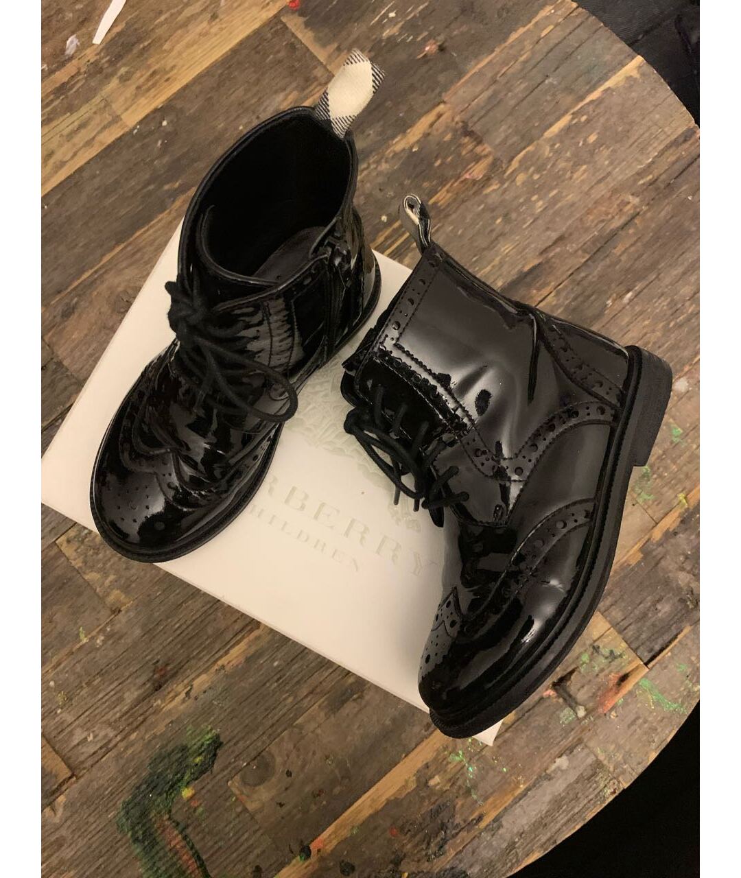 BURBERRY Черные ботинки из лакированной кожи, фото 9