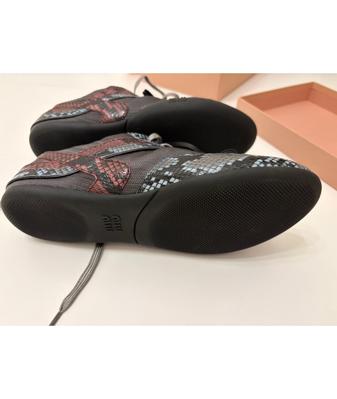 MIU MIU Антрацитовые текстильные кроссовки, фото 3