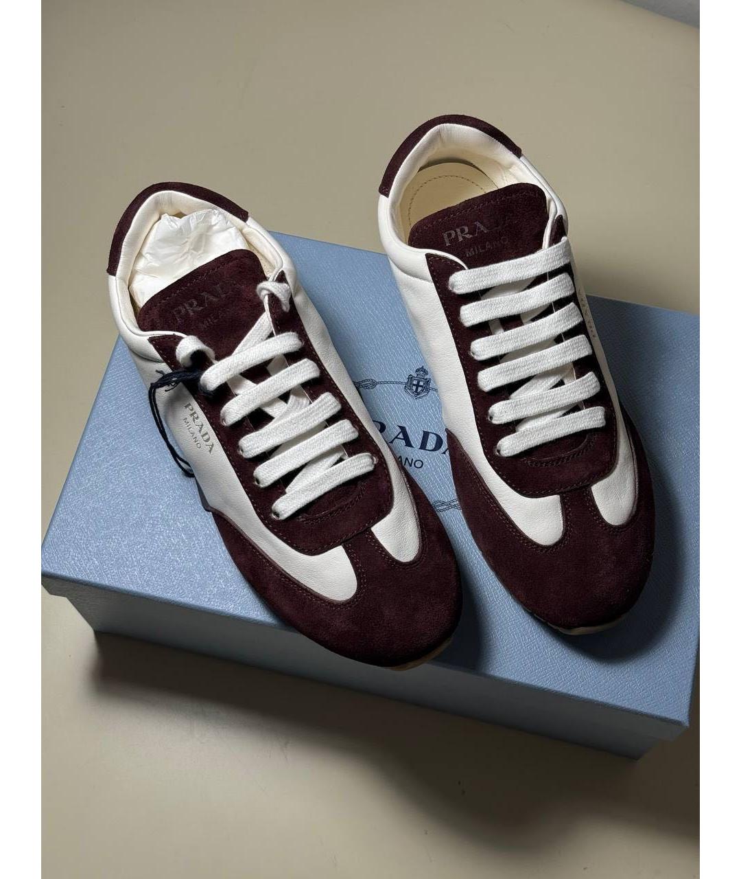 PRADA Белые замшевые кроссовки, фото 3