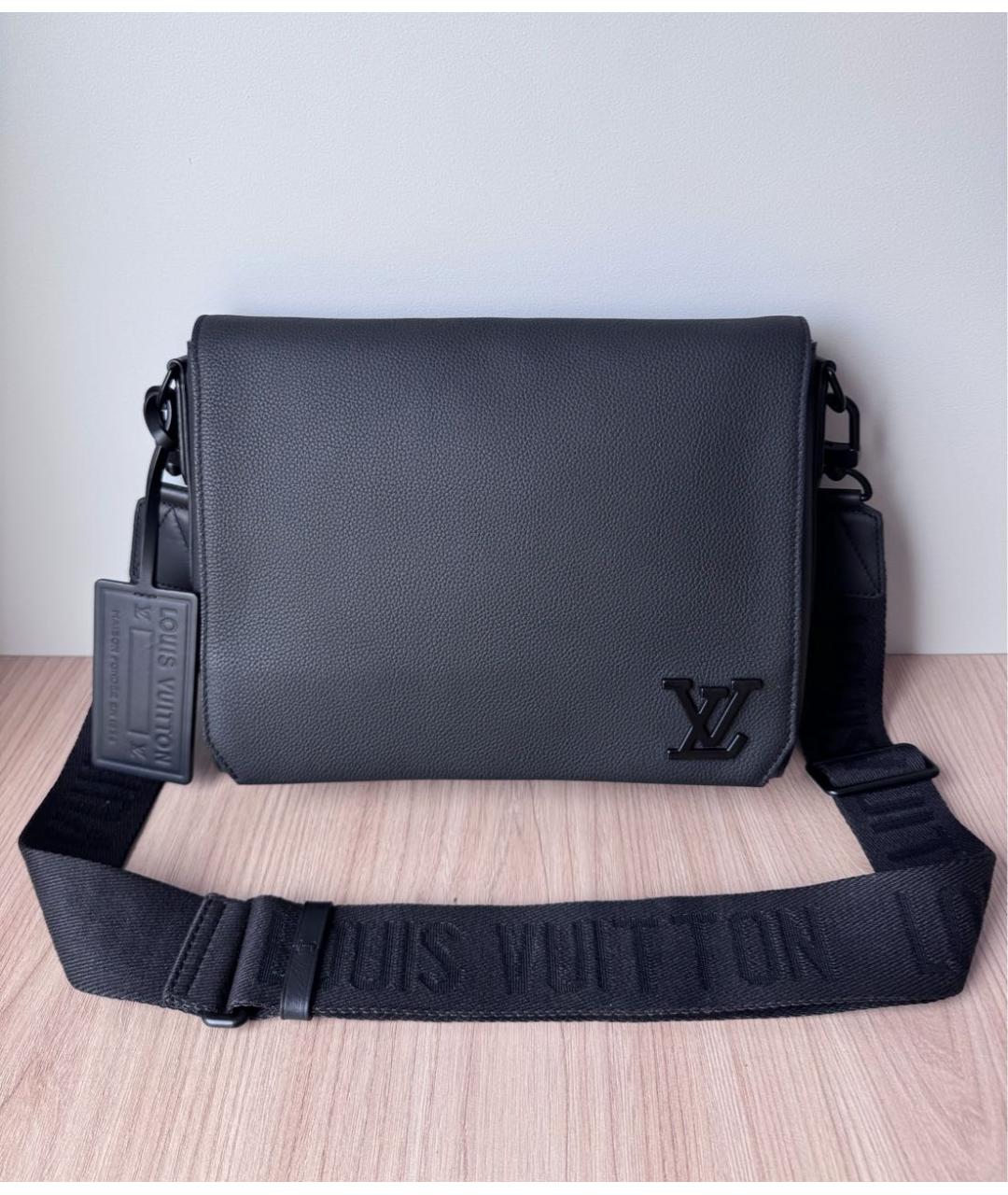 LOUIS VUITTON Черная кожаная сумка на плечо, фото 9