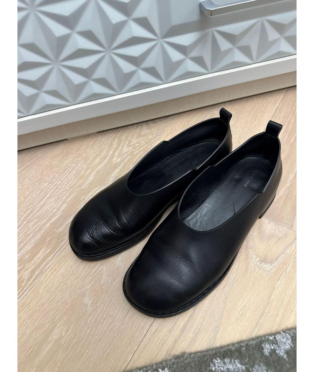THE ROW Черные кожаные лоферы, фото 3