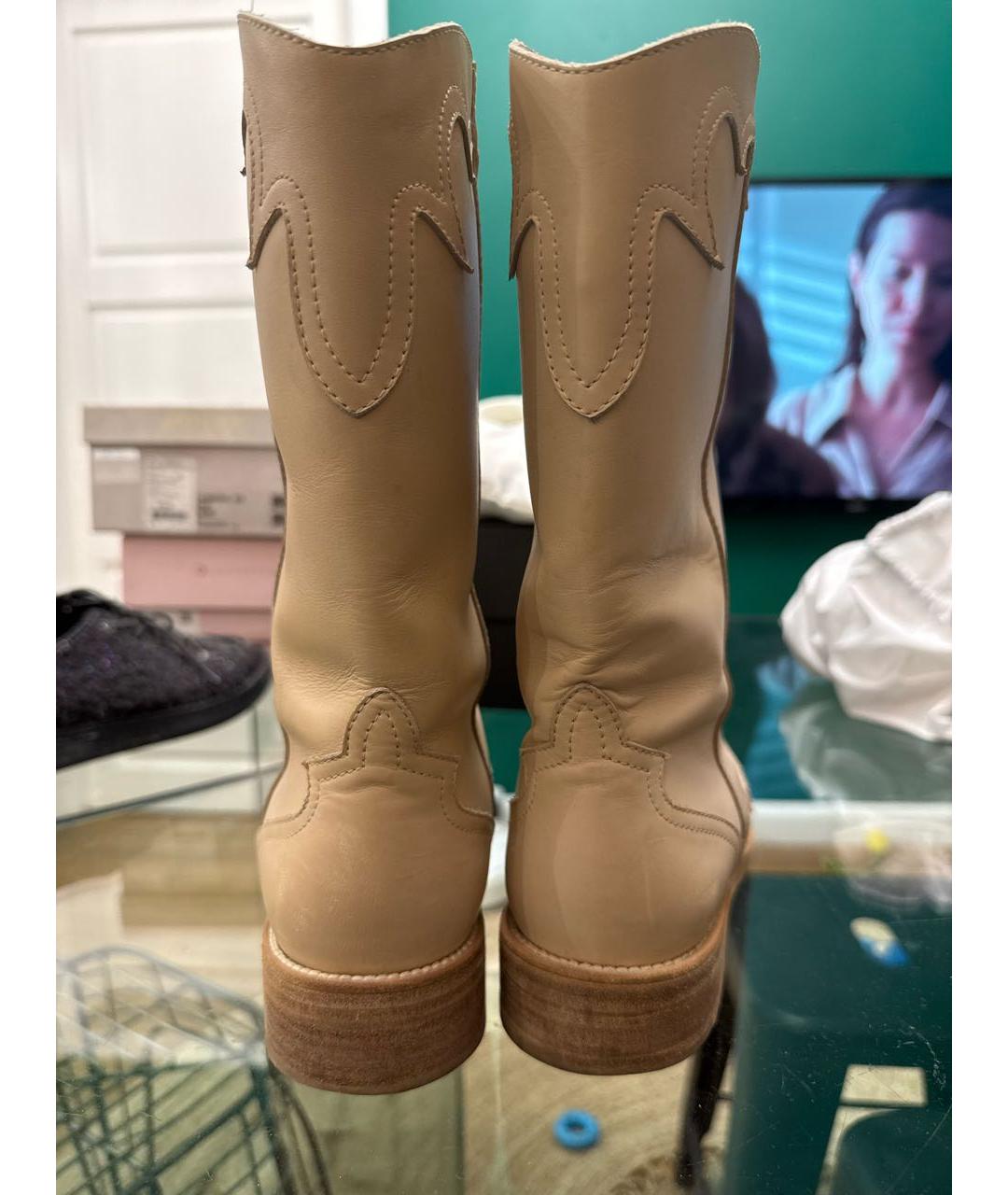 CHANEL Бежевые кожаные сапоги, фото 3