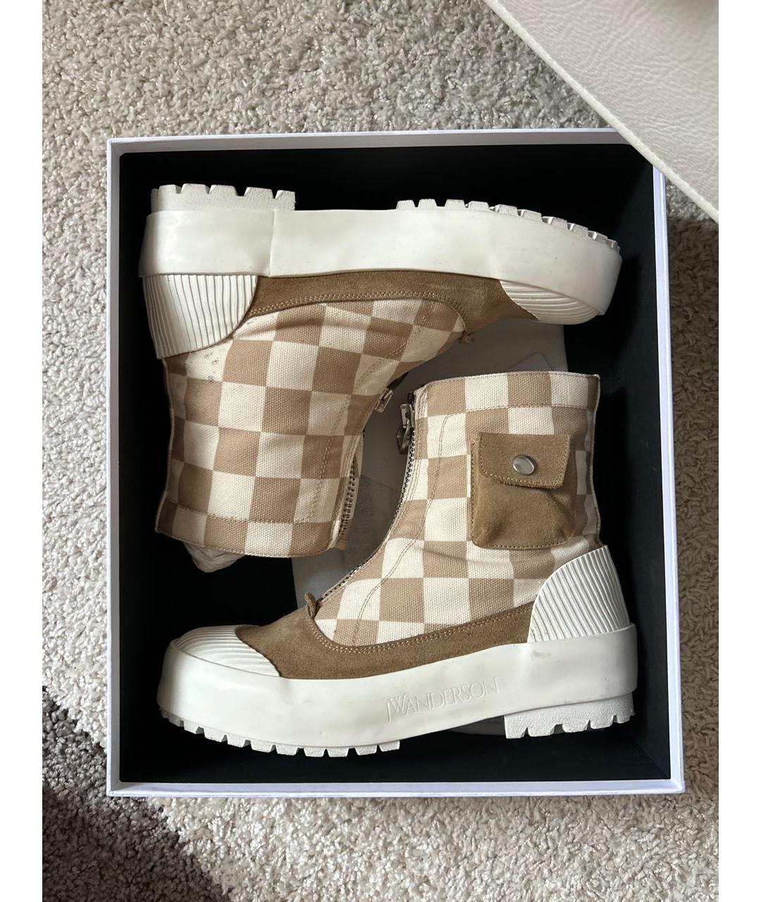 J.W.ANDERSON Бежевые замшевые ботинки, фото 3