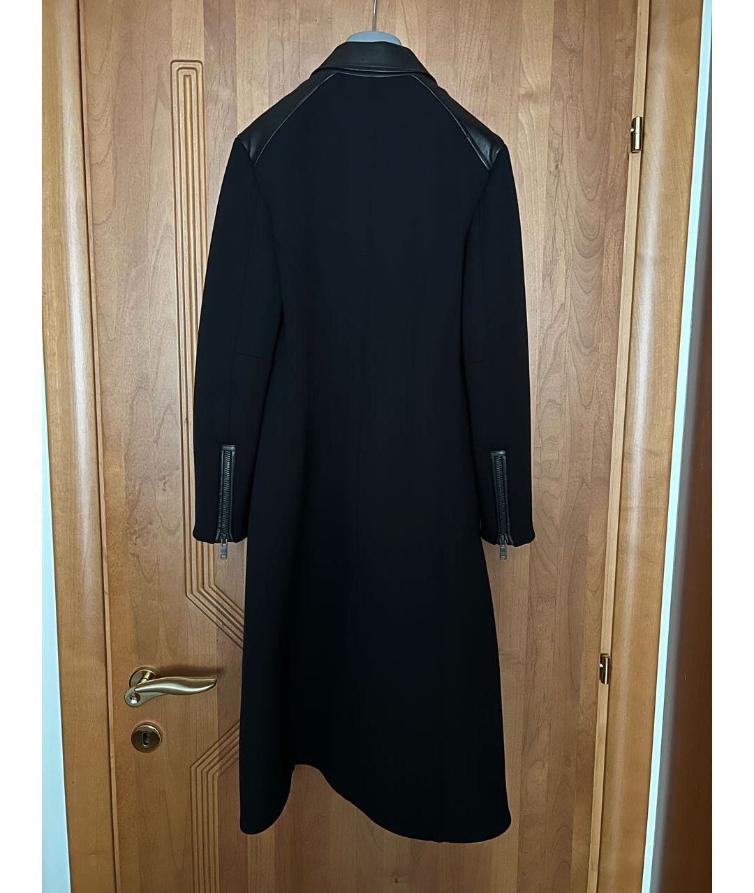 PRADA Черное полиамидовое пальто, фото 2