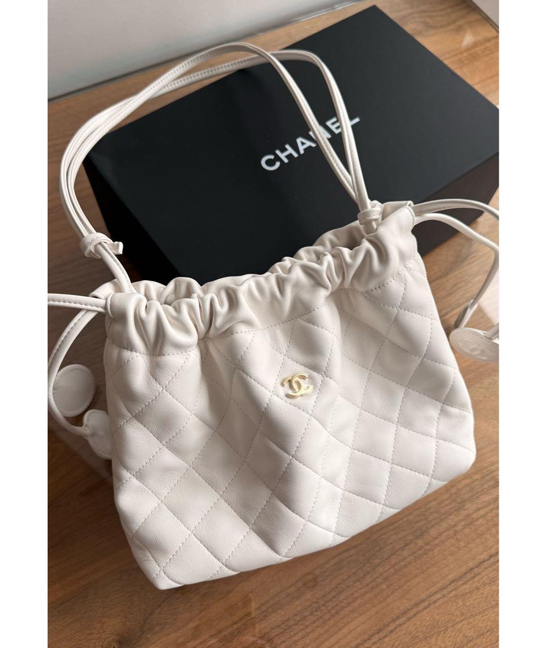 CHANEL Белая кожаная сумка через плечо, фото 3