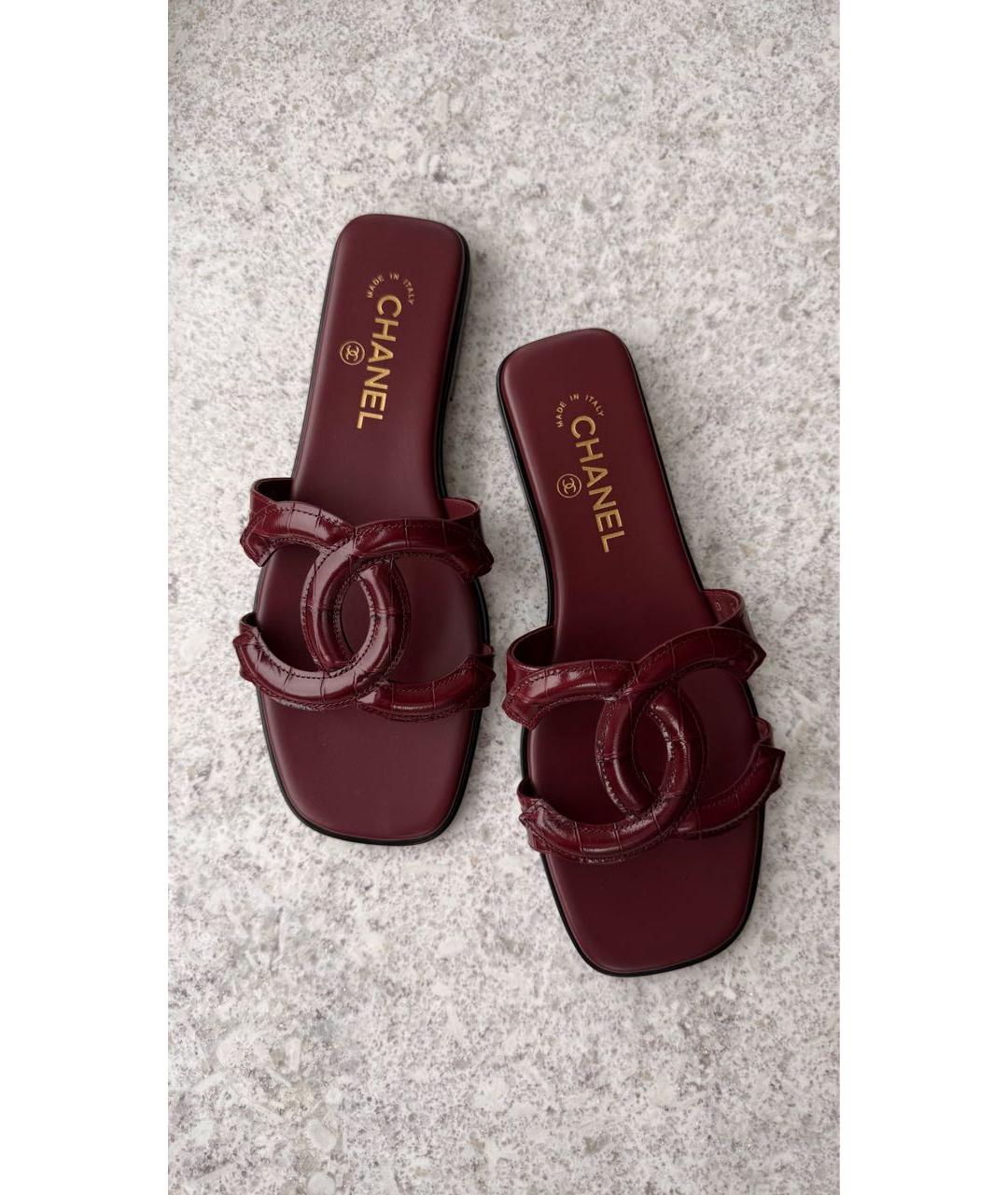 CHANEL Бордовые кожаные шлепанцы, фото 2