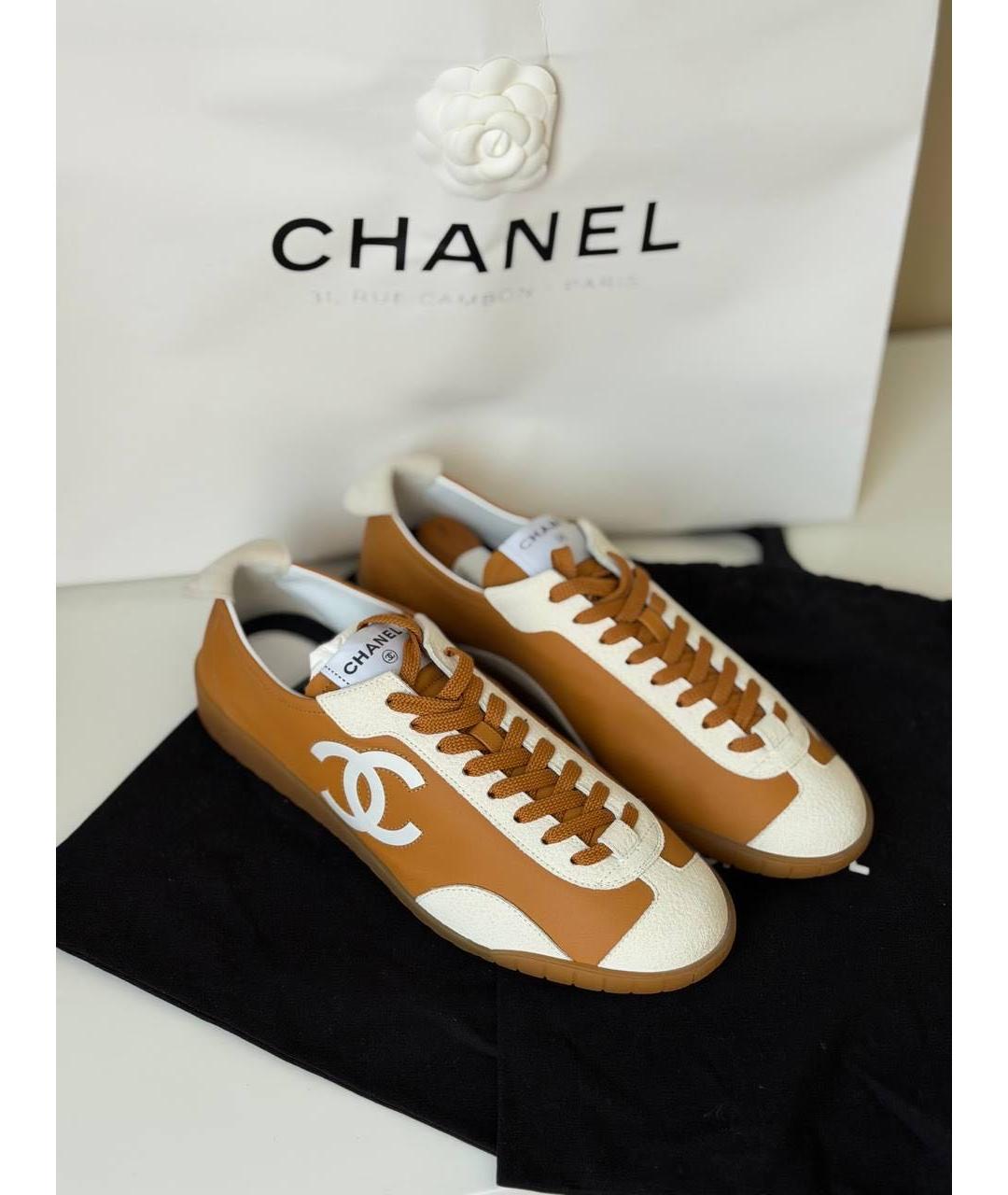 CHANEL Горчичные кожаные кеды, фото 4