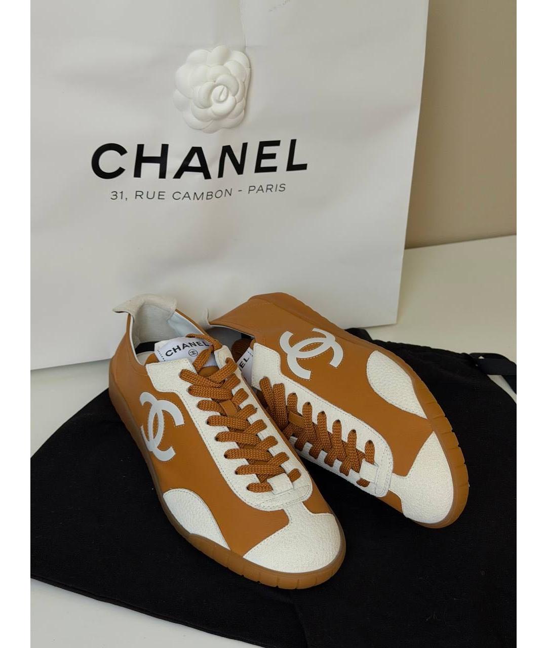 CHANEL Горчичные кожаные кеды, фото 2