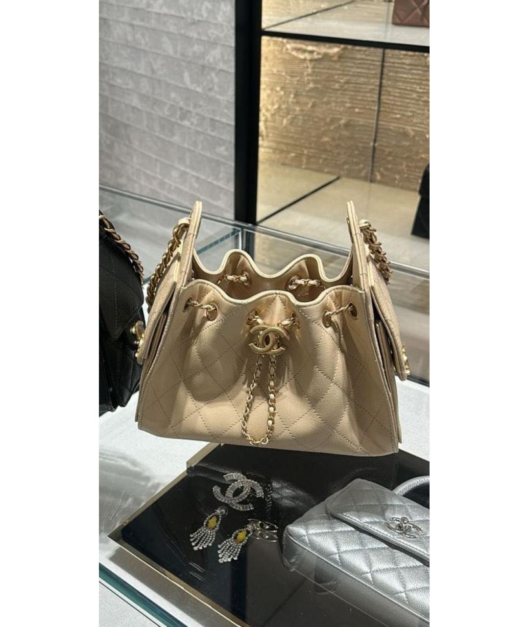 CHANEL Бежевая кожаная сумка через плечо, фото 5