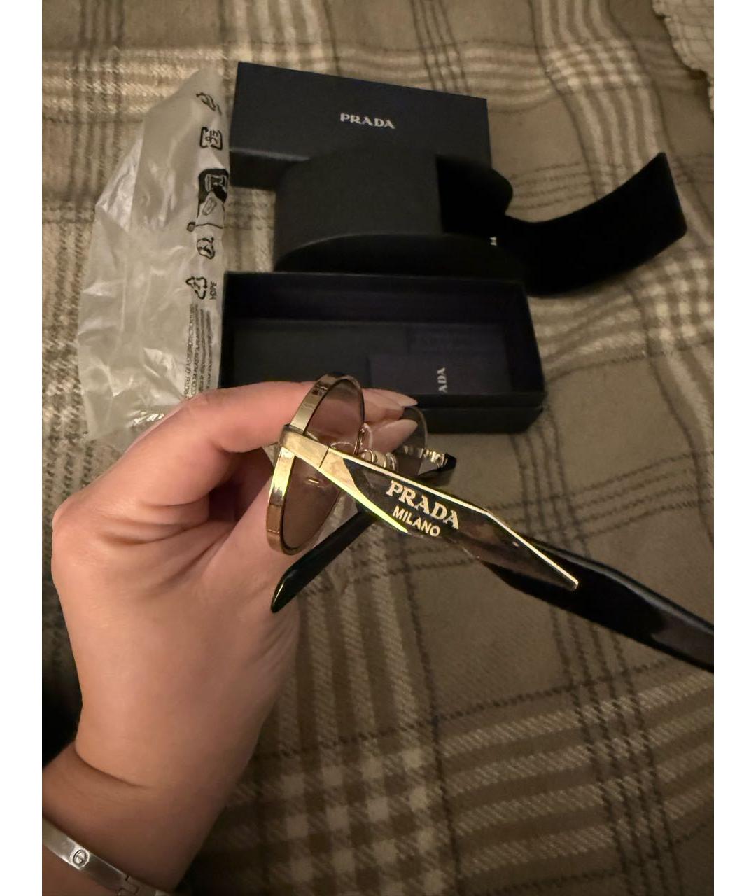 PRADA Золотые металлические солнцезащитные очки, фото 3