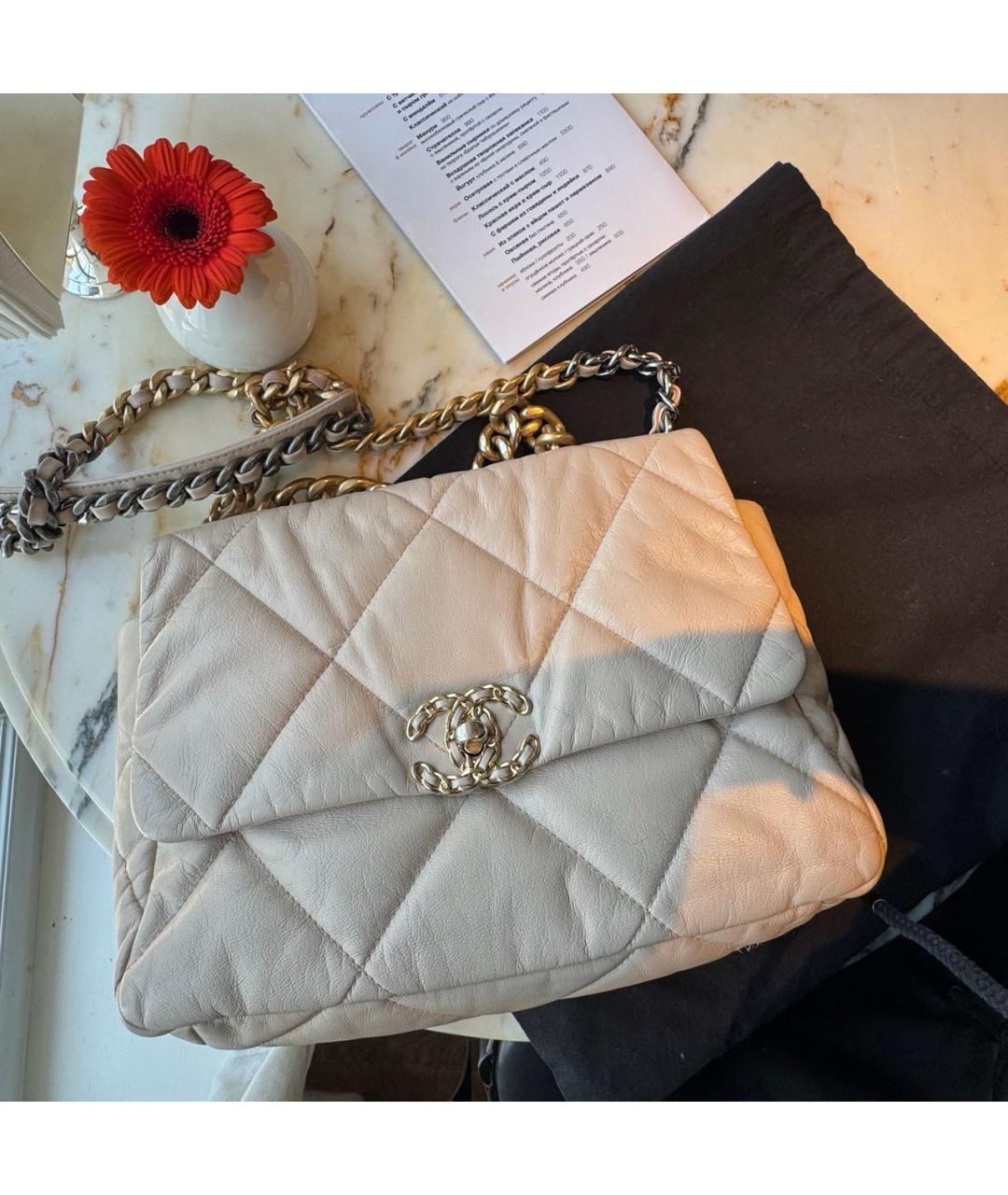 CHANEL Бежевая кожаная сумка через плечо, фото 2