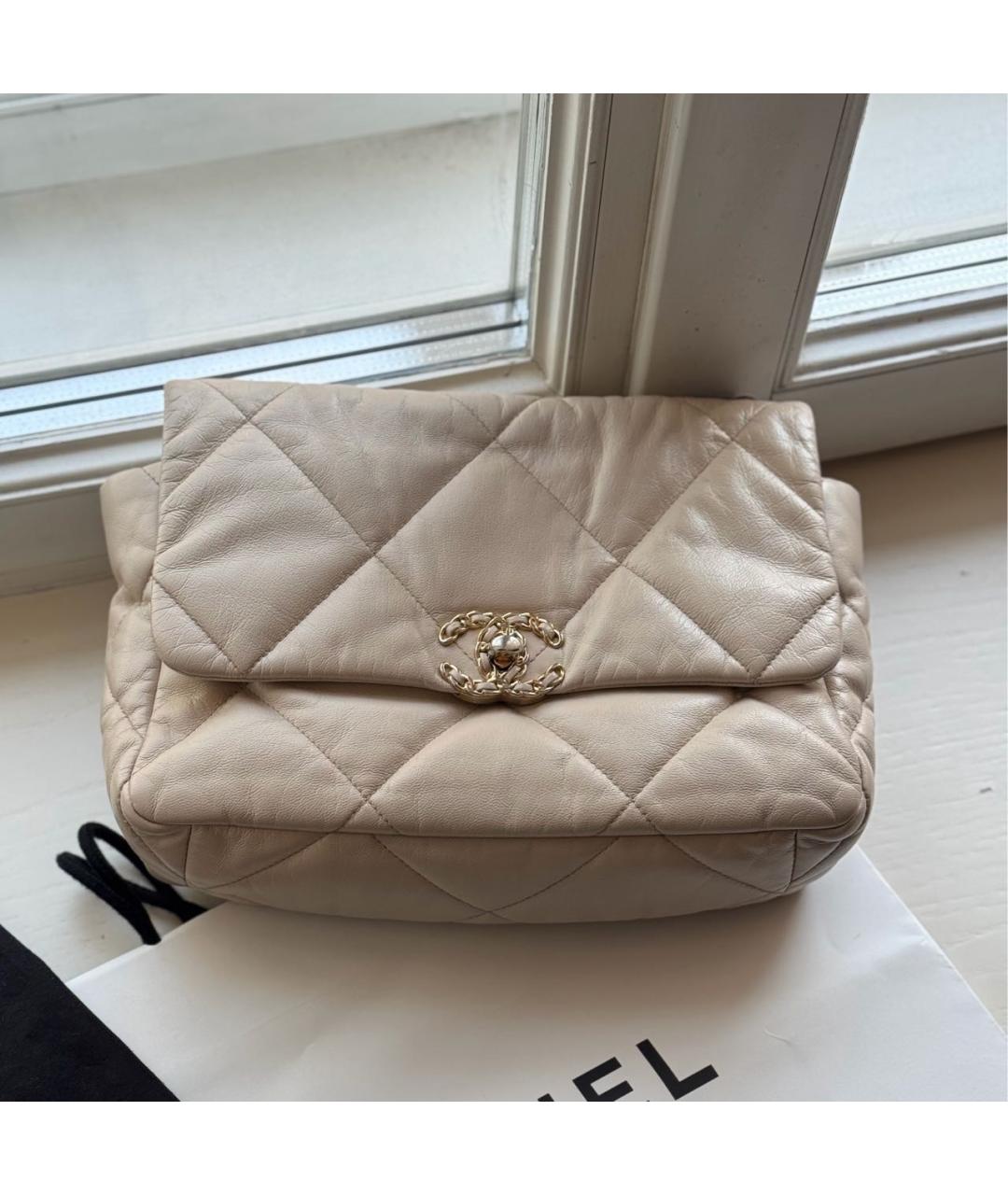 CHANEL Бежевая кожаная сумка через плечо, фото 9