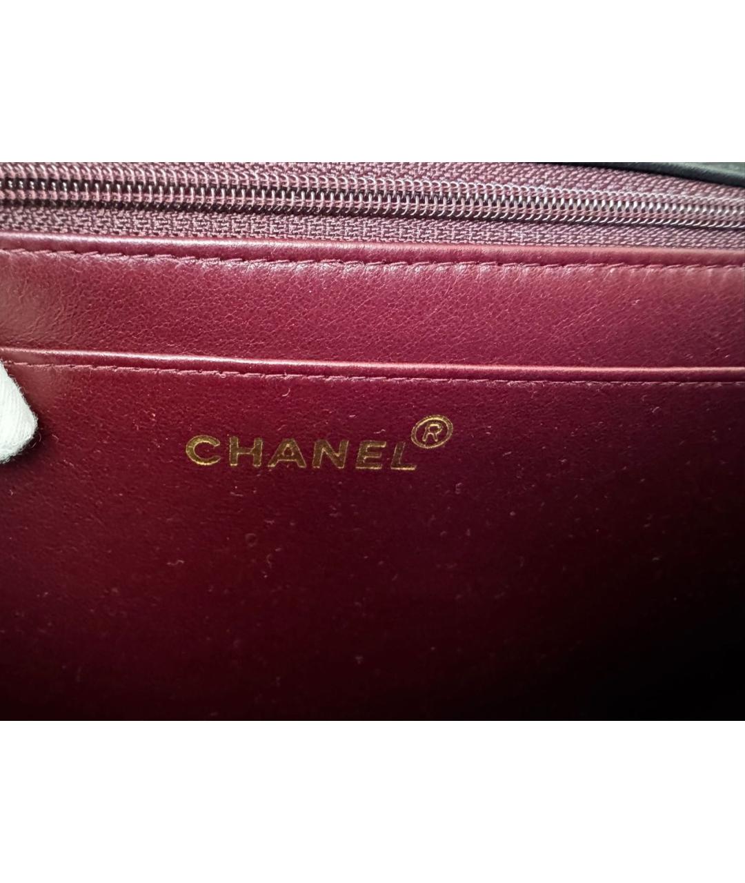 CHANEL Черная кожаная сумка с короткими ручками, фото 3