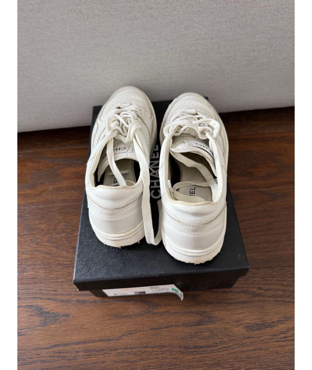 CHANEL Белые кожаные кеды, фото 3