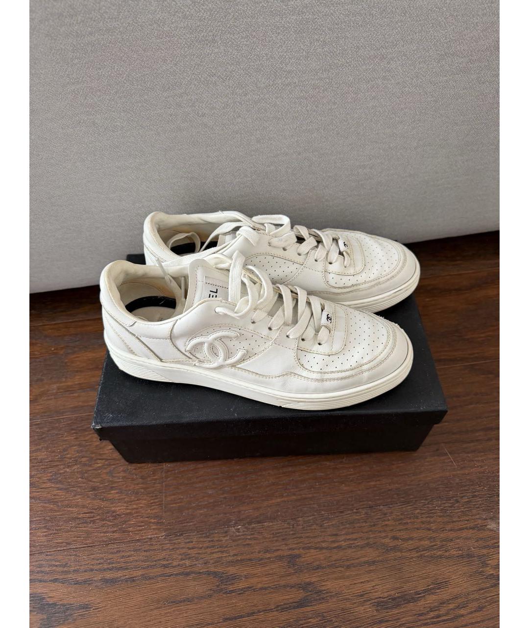 CHANEL Белые кожаные кеды, фото 5