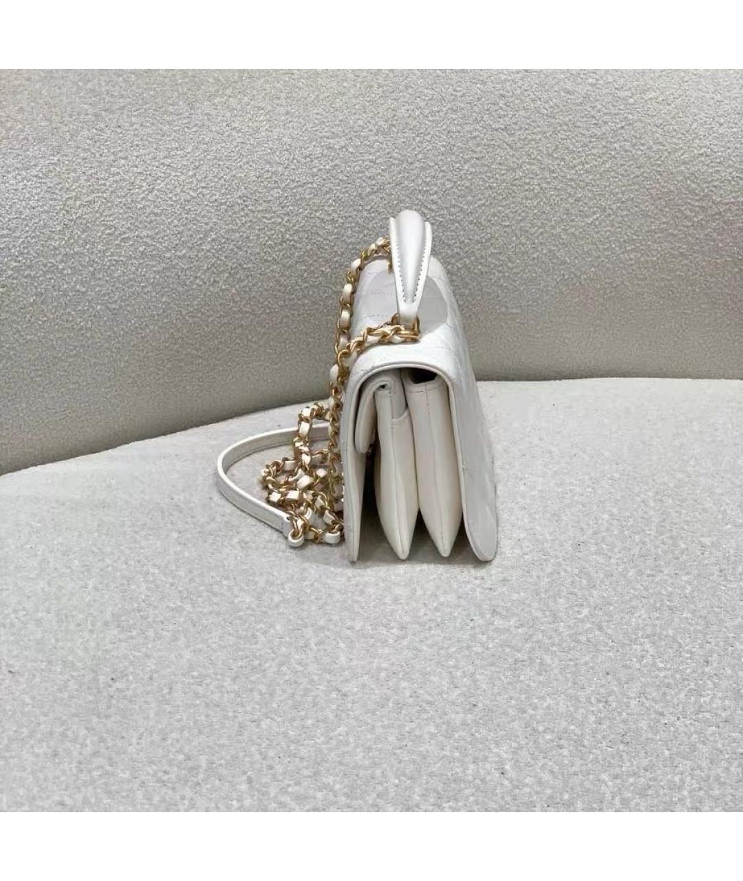 CHANEL Белая кожаная сумка через плечо, фото 5