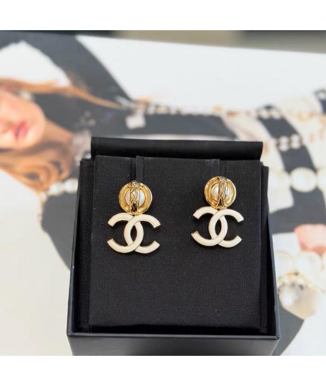 CHANEL Золотые металлические серьги, фото 3