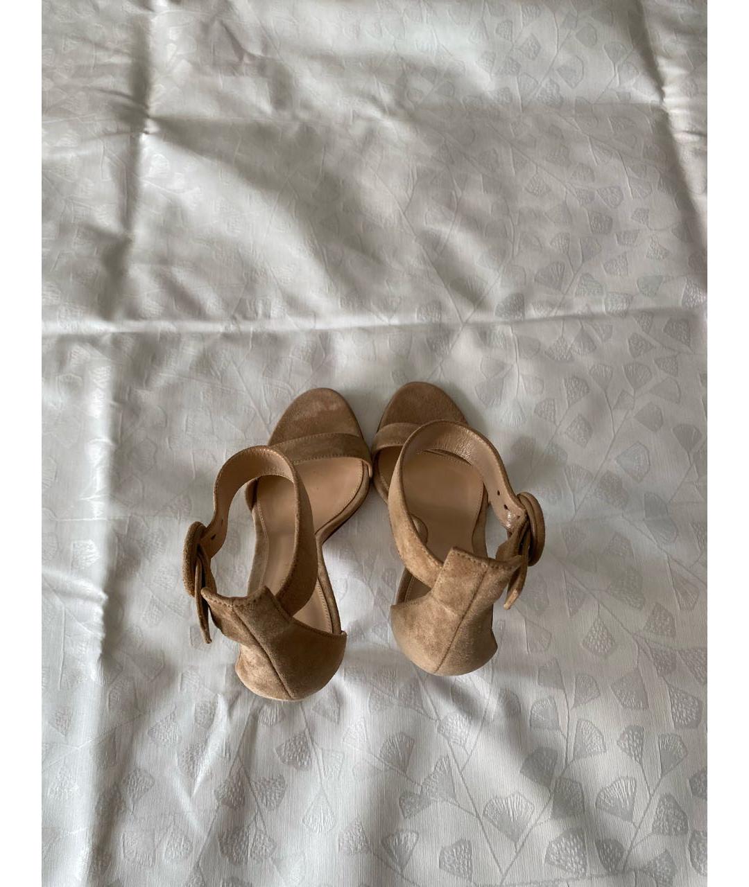 GIANVITO ROSSI Бежевые замшевые босоножки, фото 3