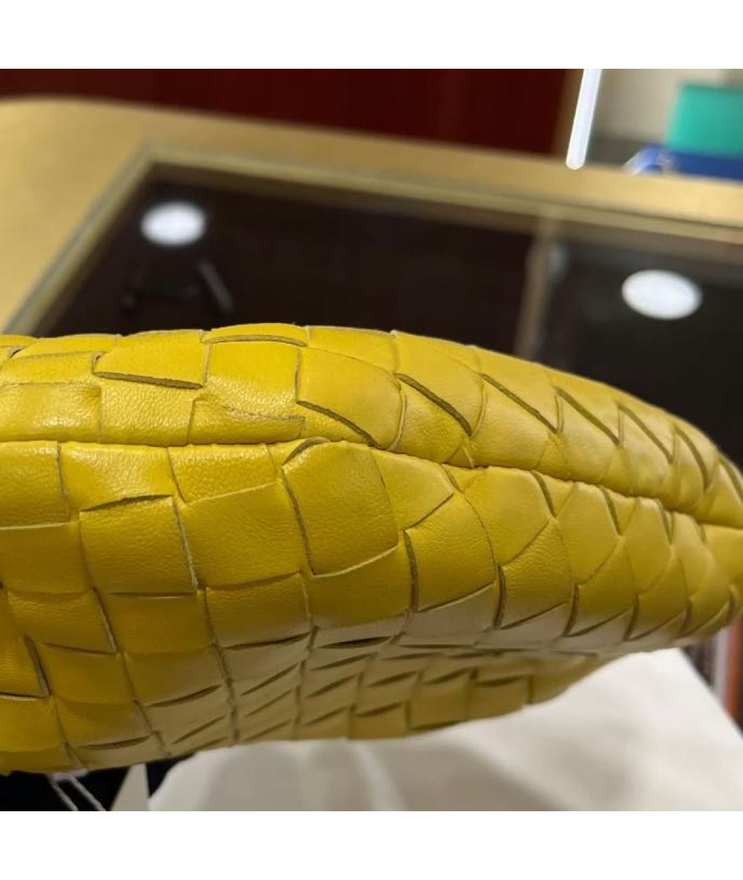 BOTTEGA VENETA Желтая кожаная сумка с короткими ручками, фото 3