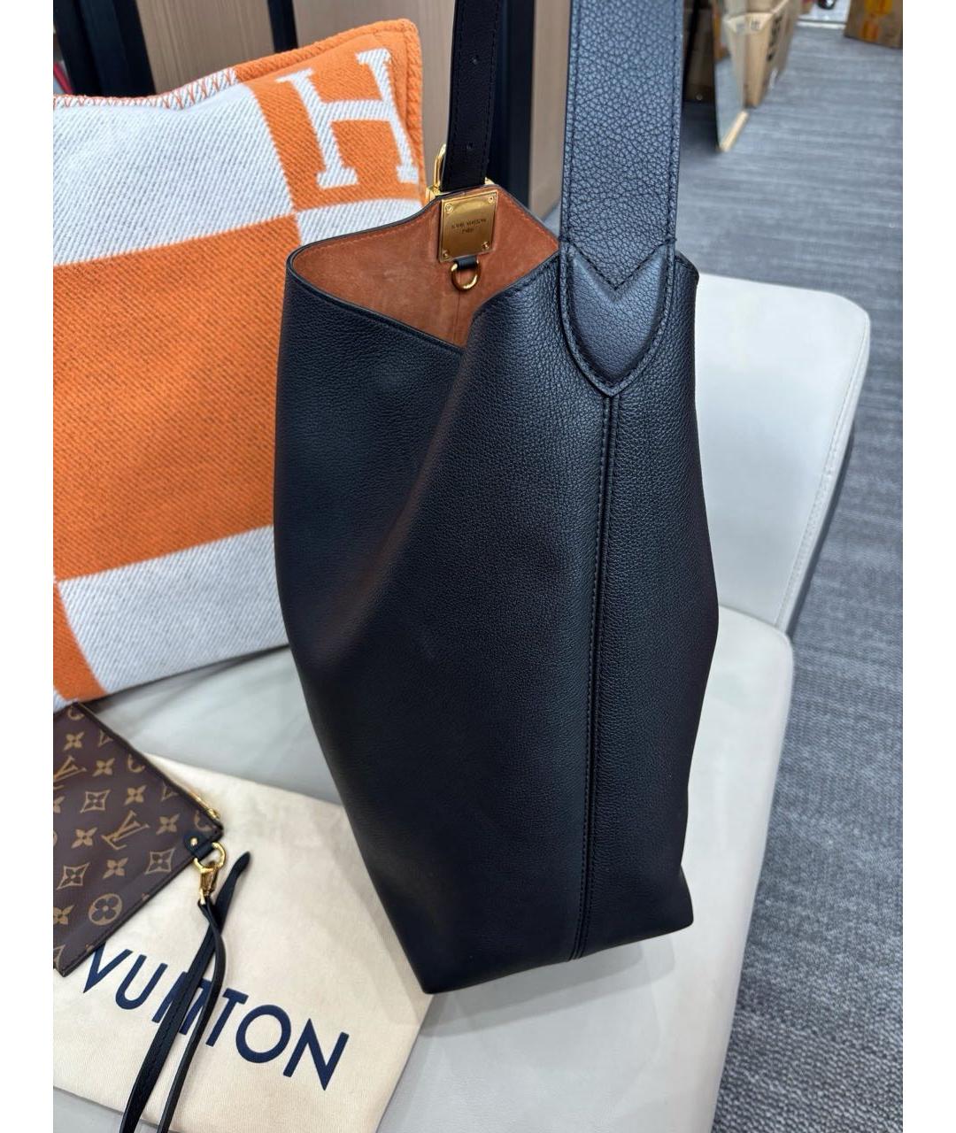 LOUIS VUITTON Черная кожаная сумка тоут, фото 5