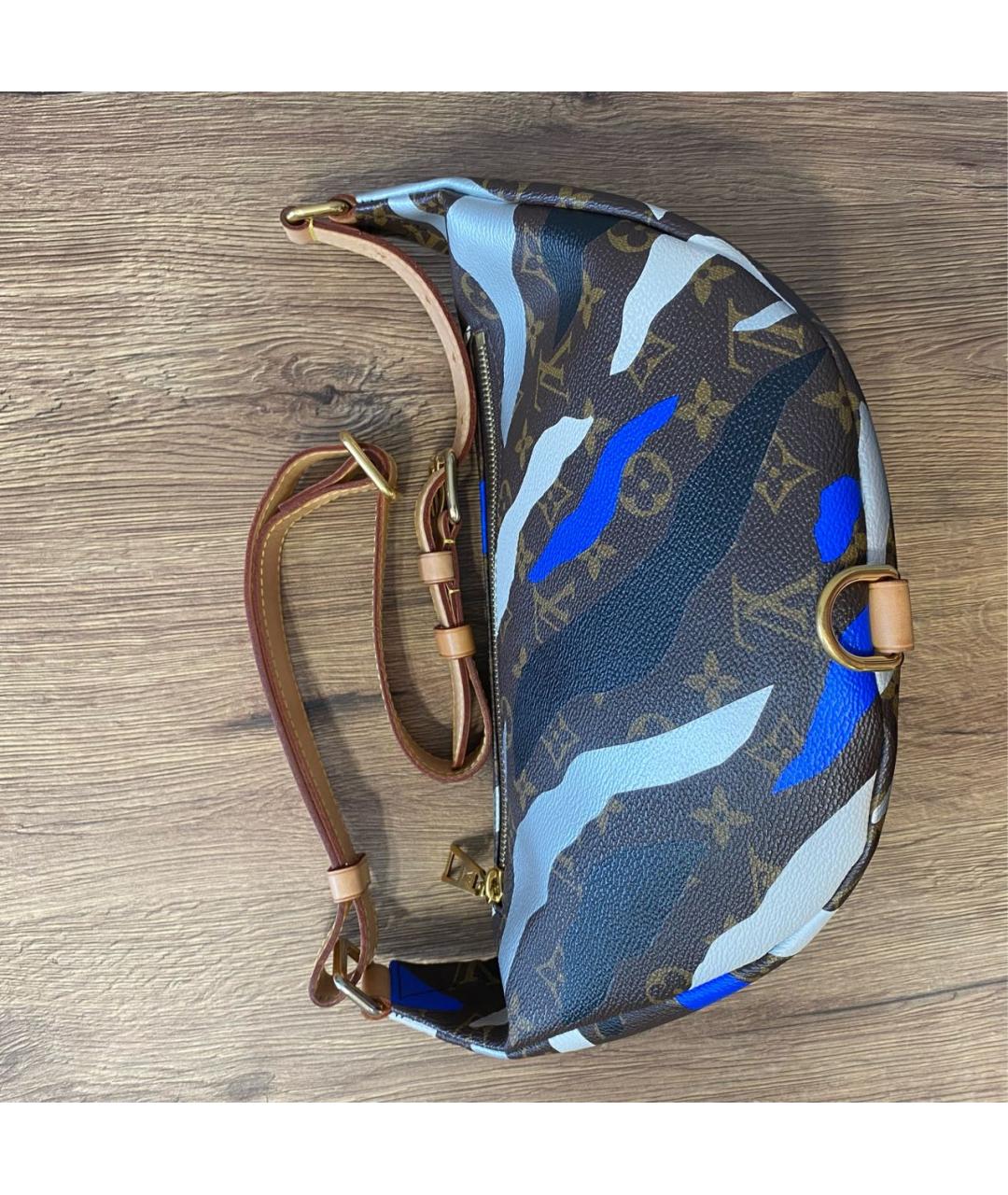 LOUIS VUITTON Коричневая поясная сумка, фото 2