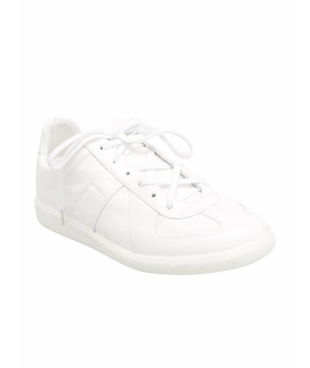 MAISON MARGIELA Белые низкие кроссовки / кеды из лакированной кожи, фото 1