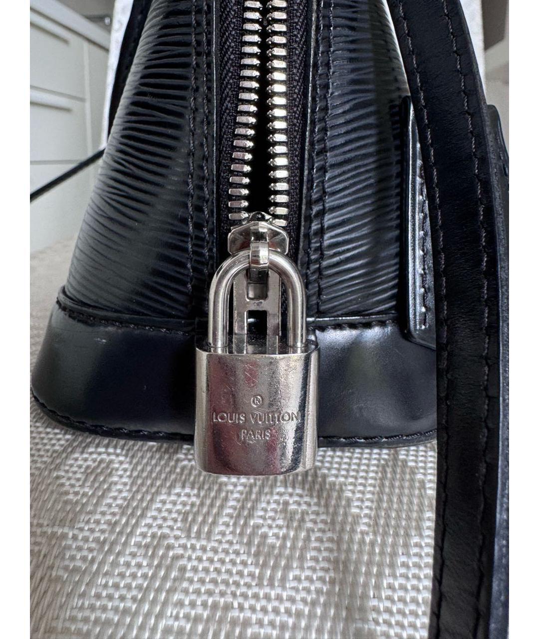 LOUIS VUITTON Черная кожаная сумка через плечо, фото 5