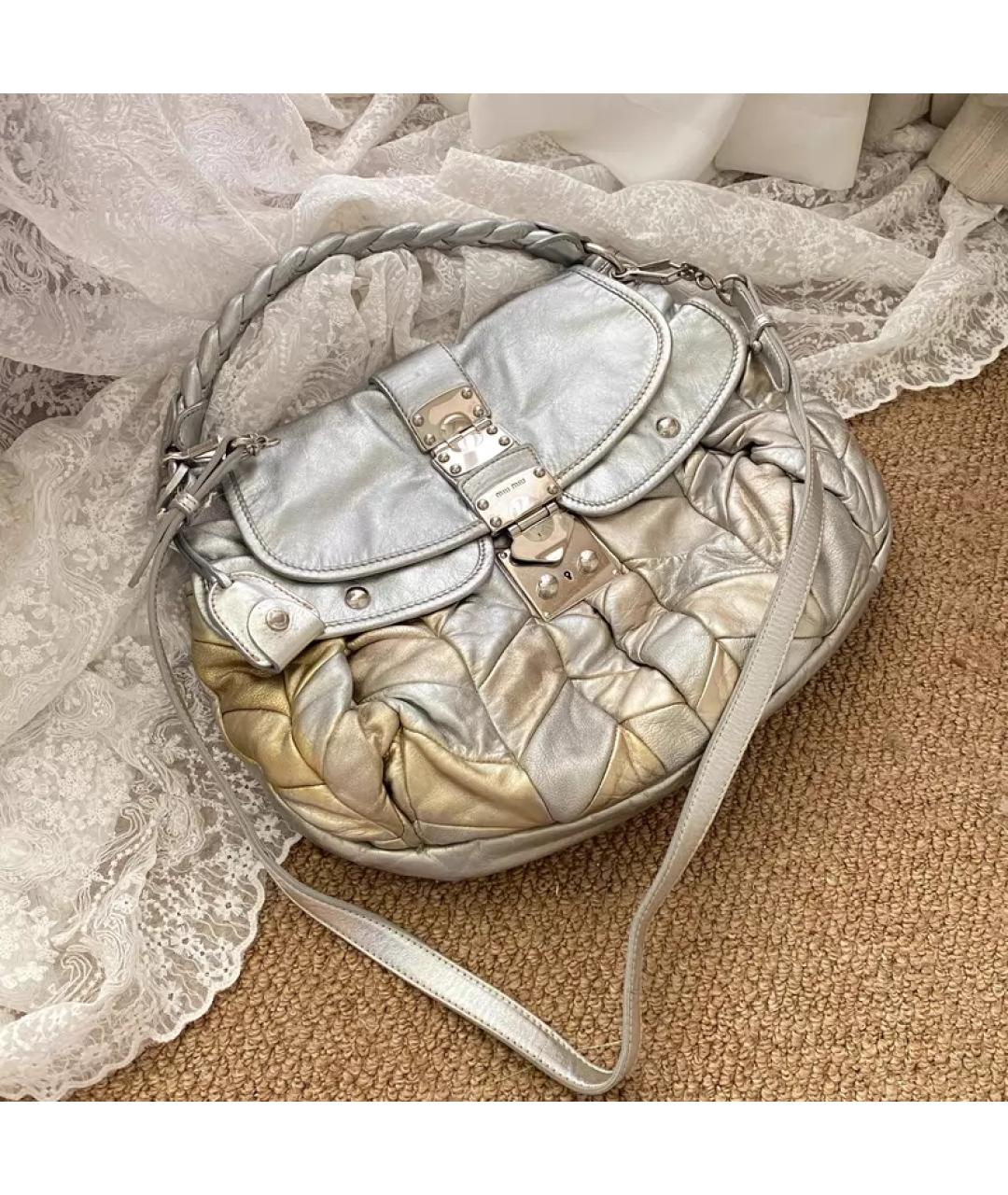 MIU MIU Серебряная кожаная сумка с короткими ручками, фото 7