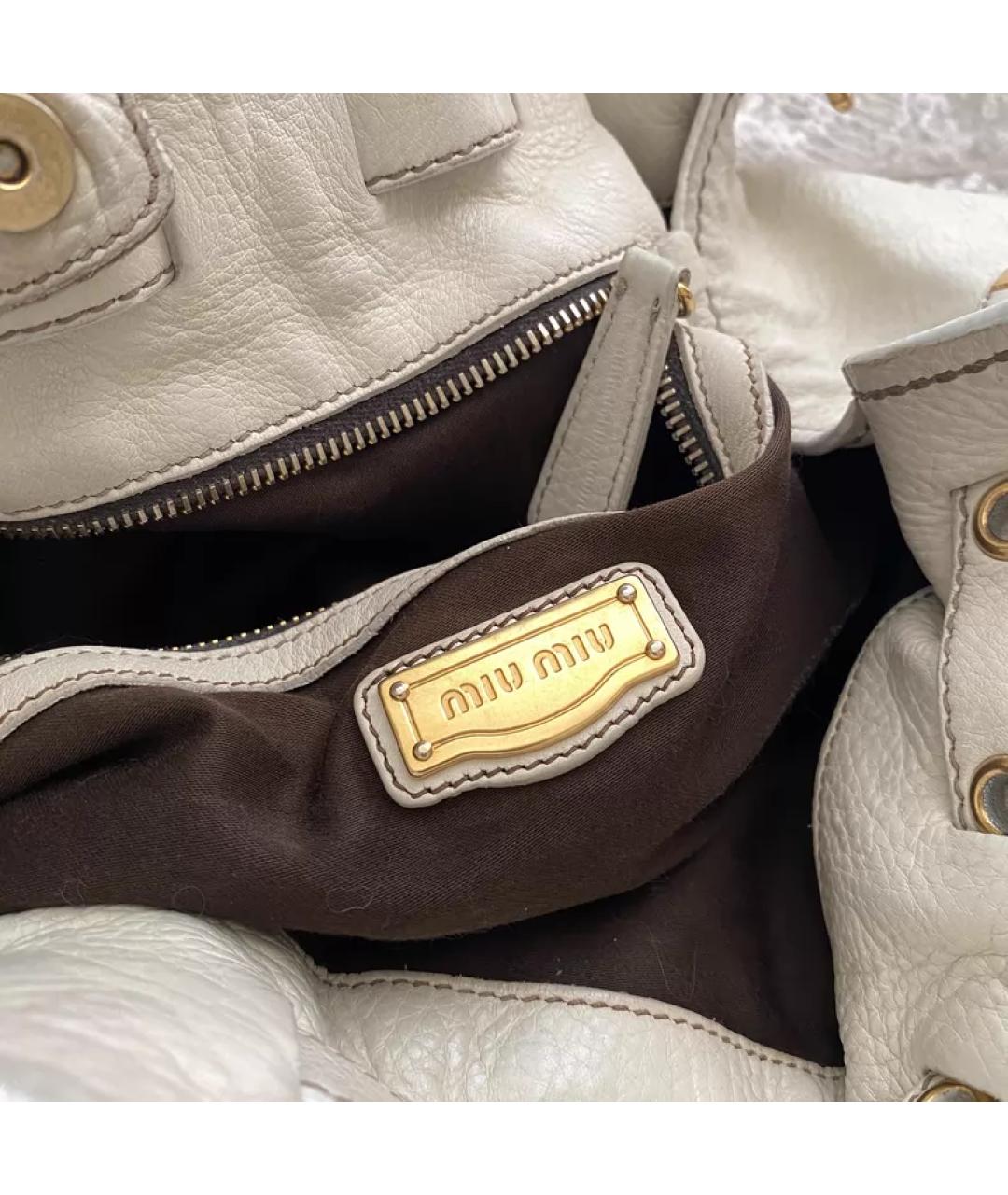 MIU MIU Бежевая кожаная сумка через плечо, фото 5