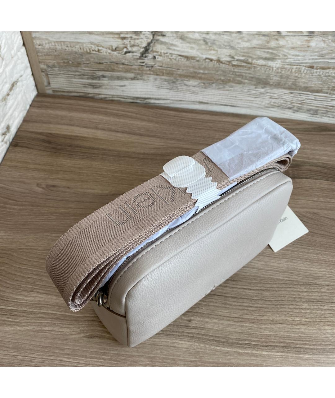 CALVIN KLEIN Серая сумка через плечо из искусственной кожи, фото 4