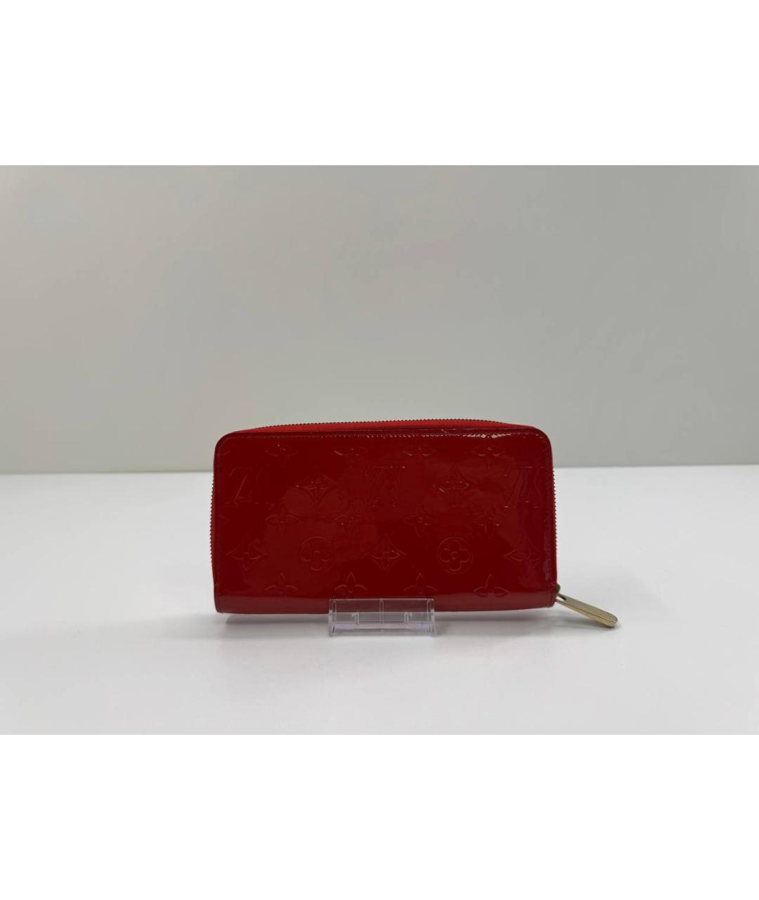 LOUIS VUITTON Красный кошелек из лакированной кожи, фото 8