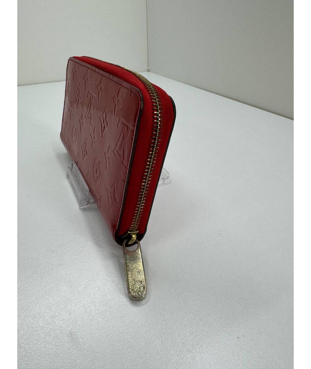 LOUIS VUITTON Красный кошелек из лакированной кожи, фото 3
