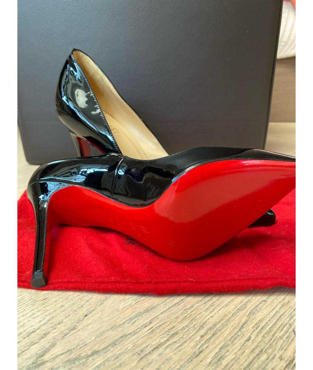 CHRISTIAN LOUBOUTIN Черные туфли из лакированной кожи, фото 5