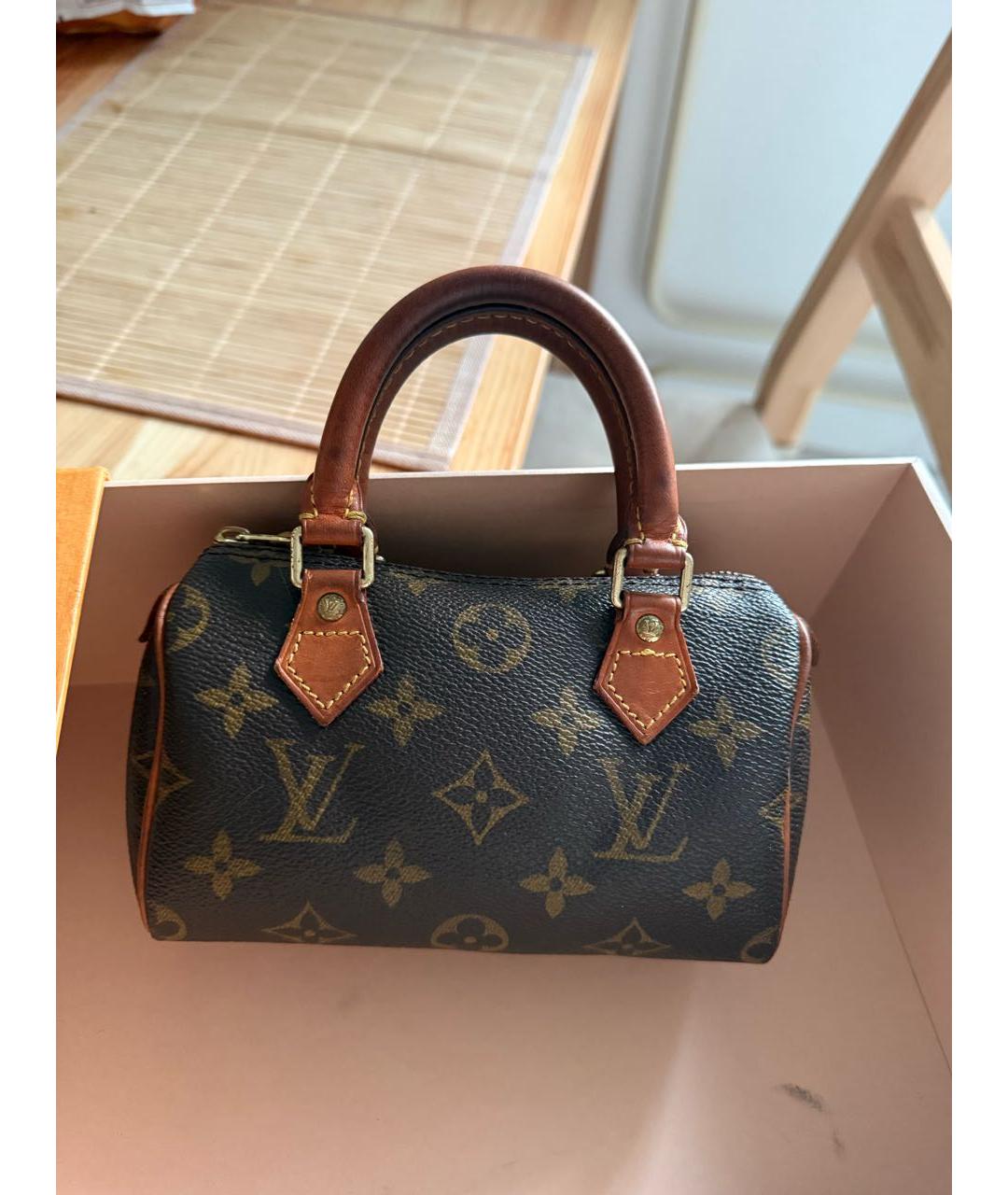 LOUIS VUITTON Коричневая сумка с короткими ручками, фото 7