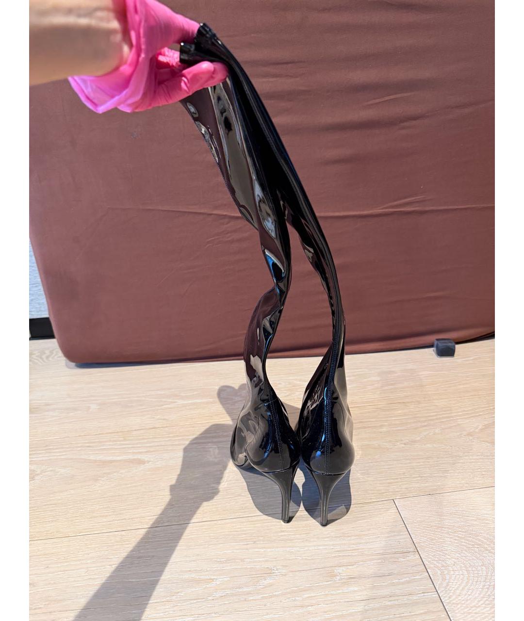 FERRAGAMO Черные ботфорты из лакированной кожи, фото 7