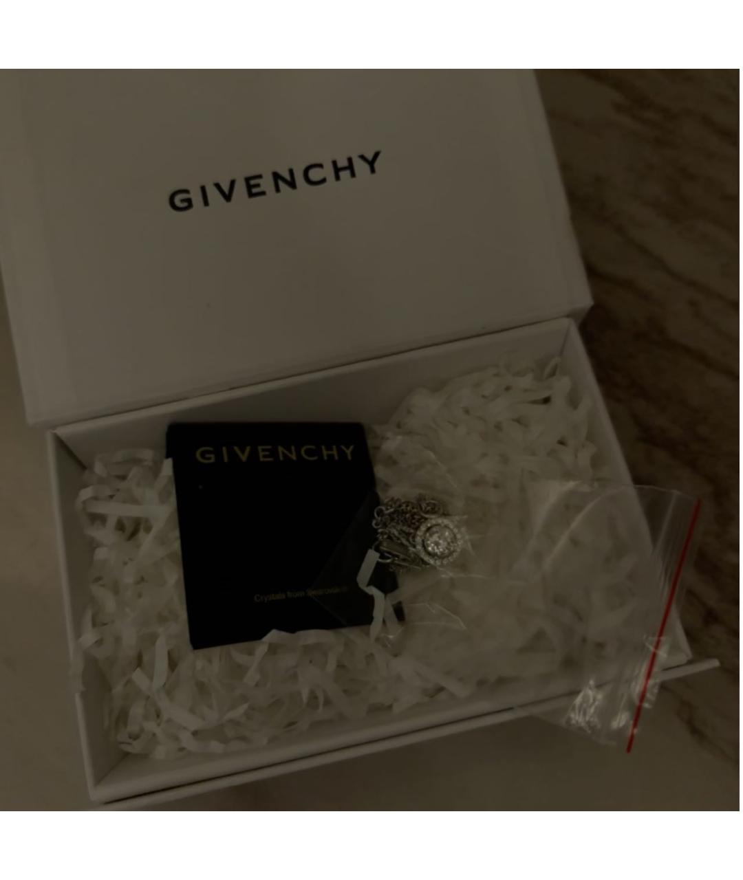GIVENCHY Серебряная металлическая подвеска, фото 3