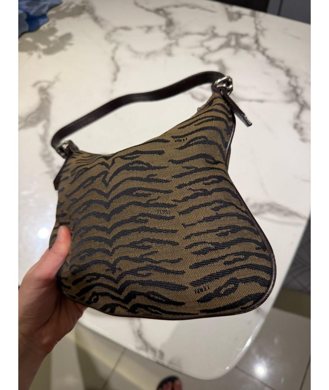 FENDI Коричневая сумка с короткими ручками, фото 4