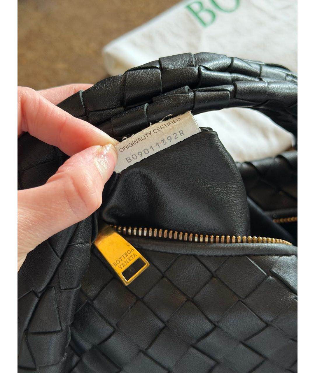 BOTTEGA VENETA Черная кожаная сумка с короткими ручками, фото 7
