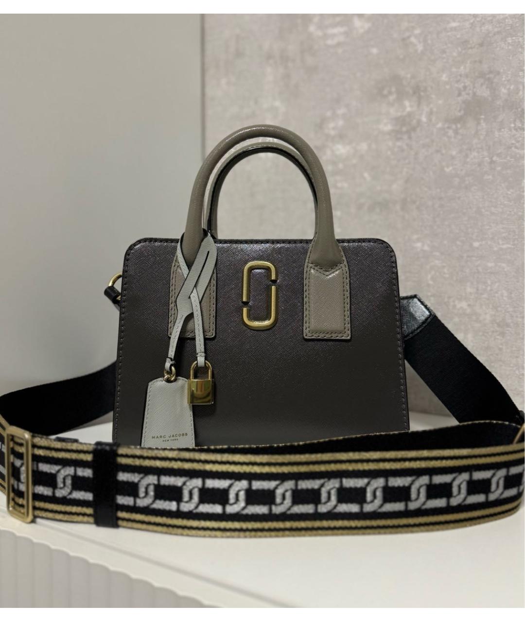 MARC JACOBS Серая кожаная сумка с короткими ручками, фото 3