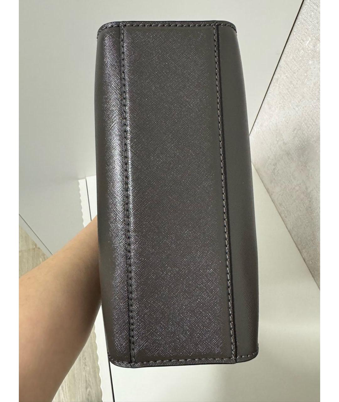 MARC JACOBS Серая кожаная сумка с короткими ручками, фото 4