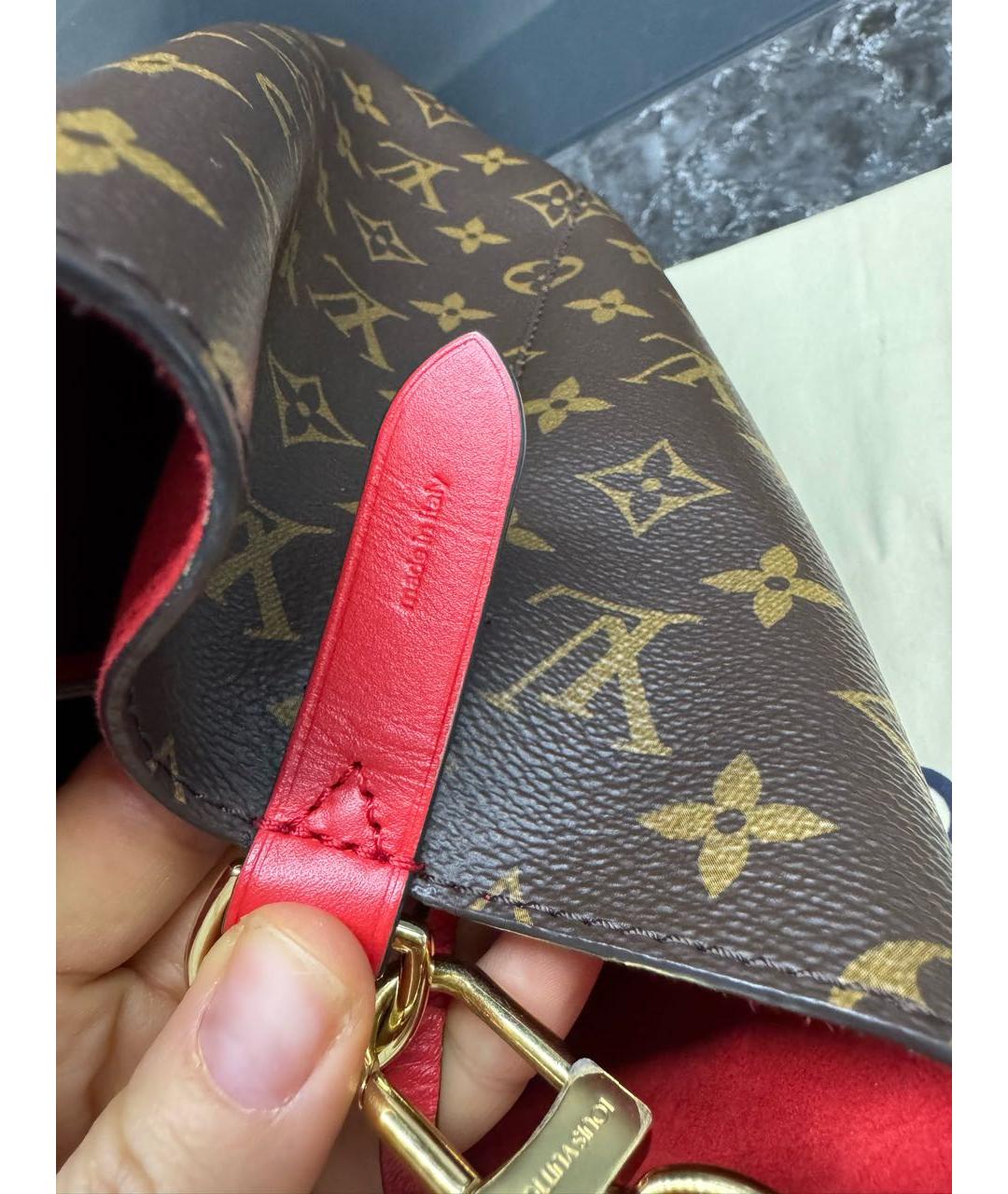 LOUIS VUITTON Коричневая сумка с короткими ручками из искусственной кожи, фото 7