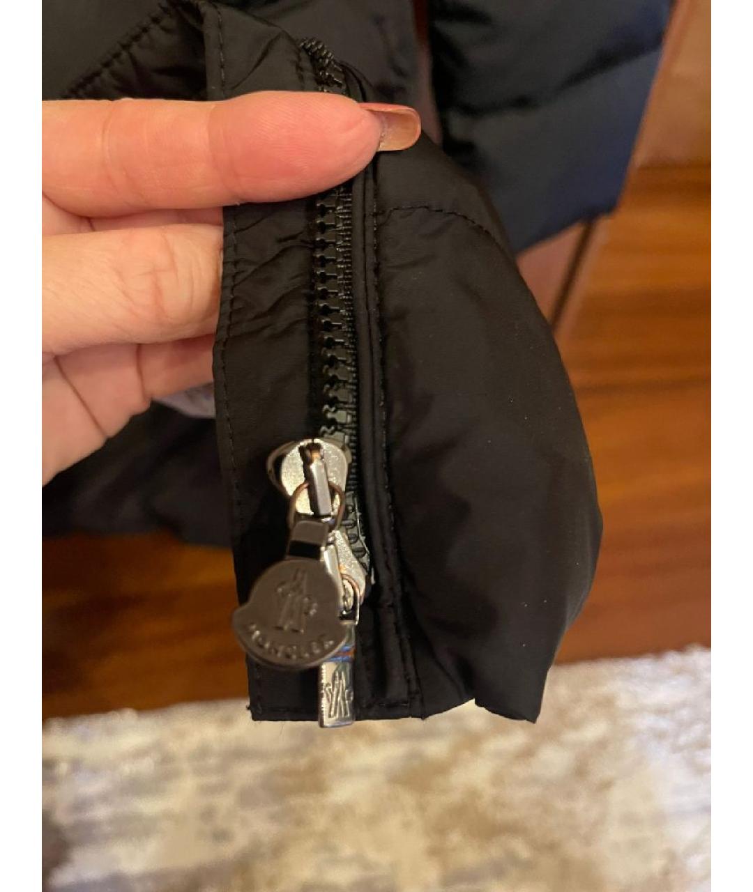 MONCLER Черный полиэстеровый пуховик, фото 4