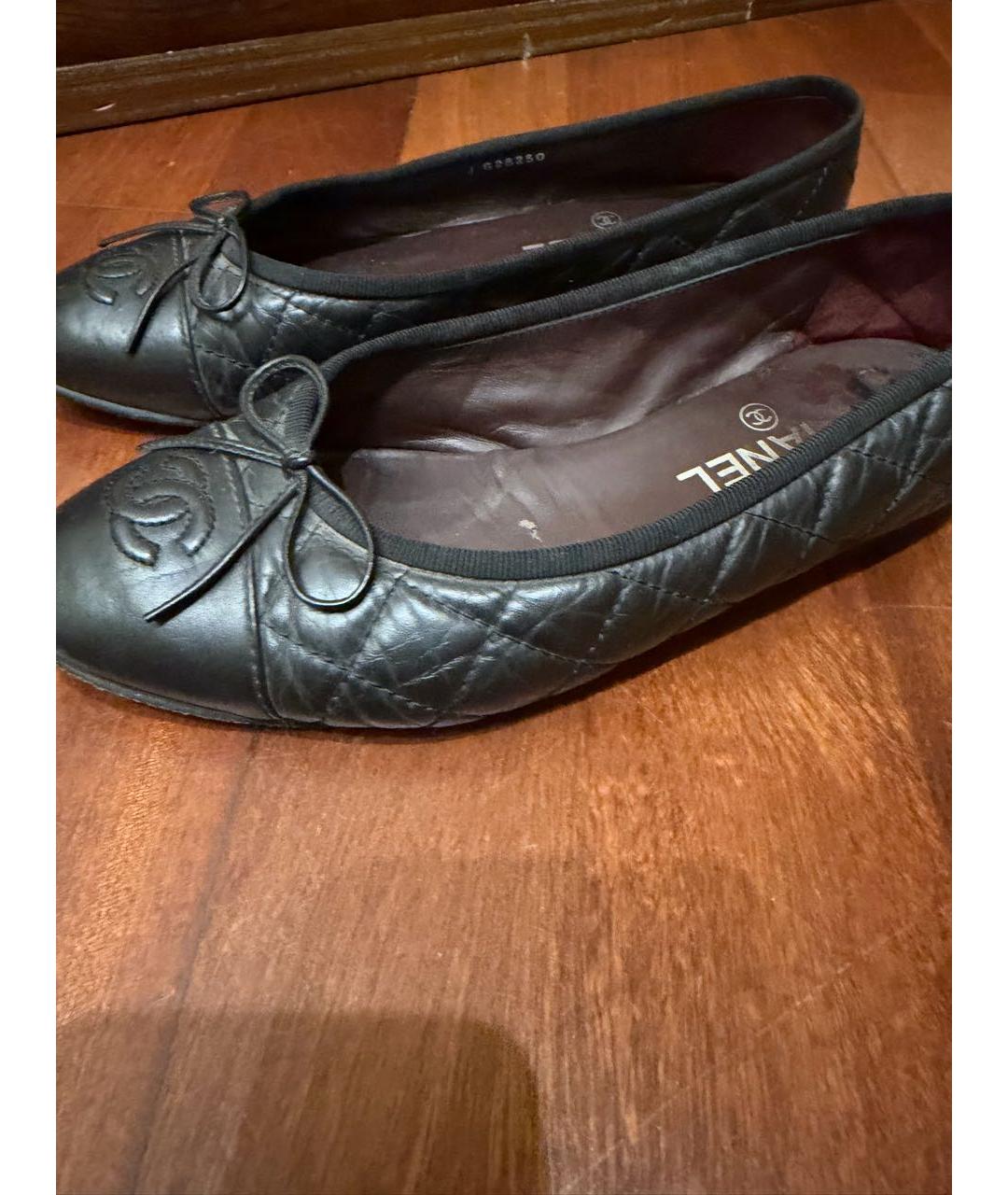 CHANEL Черные кожаные балетки, фото 2