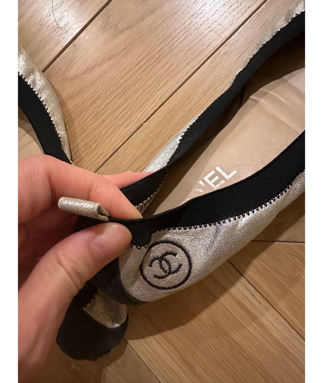 CHANEL Серебряные кожаные балетки, фото 3