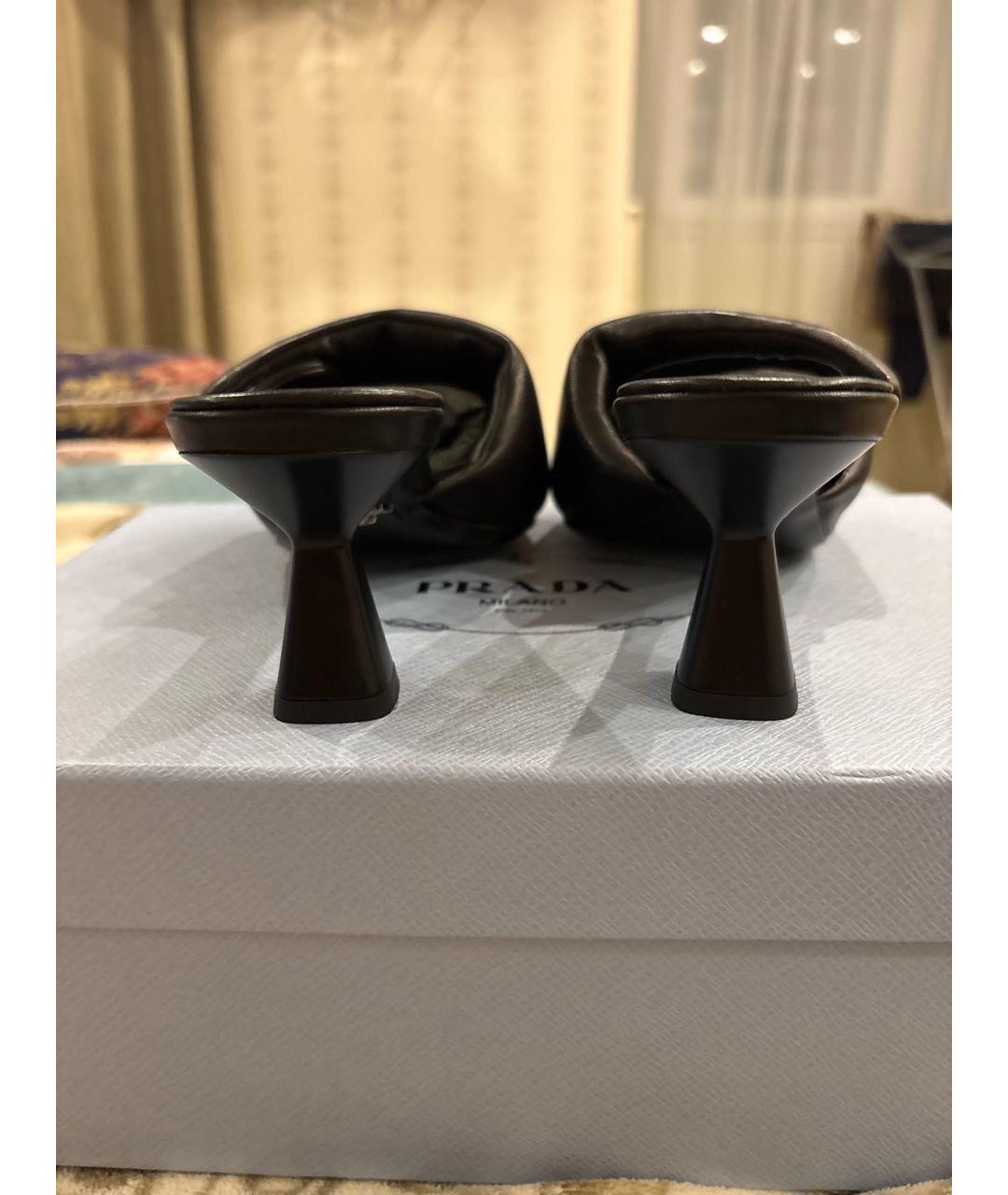 PRADA Черные кожаные мюли, фото 4