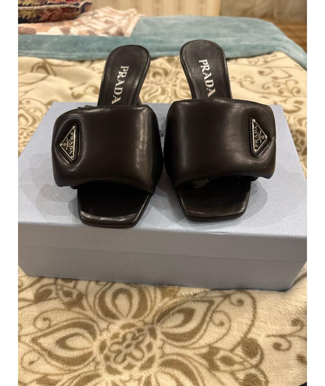PRADA Черные кожаные мюли, фото 2