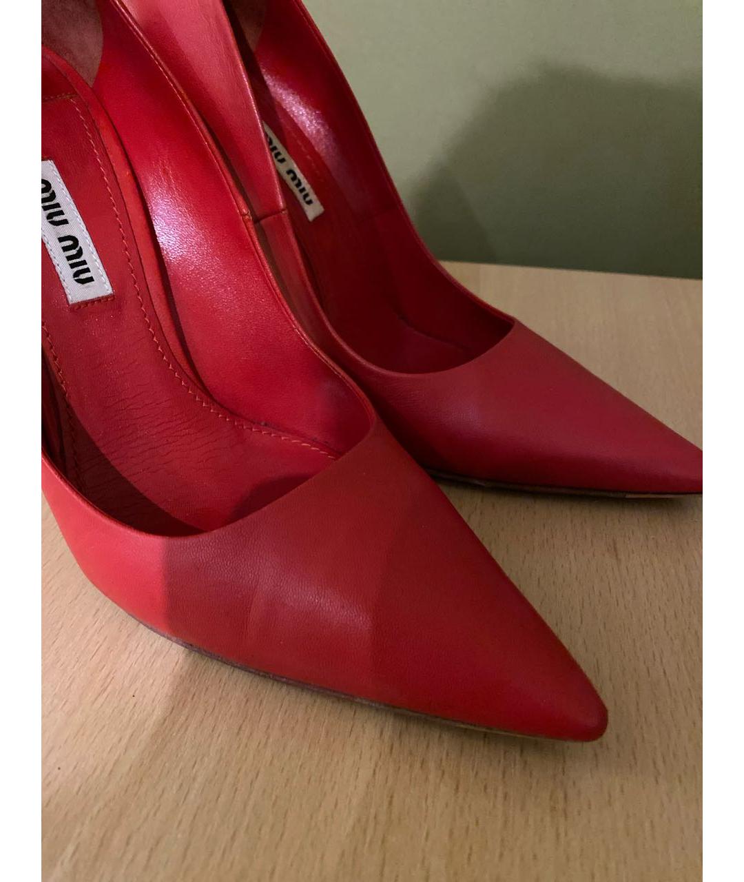 MIU MIU Красные кожаные туфли, фото 6